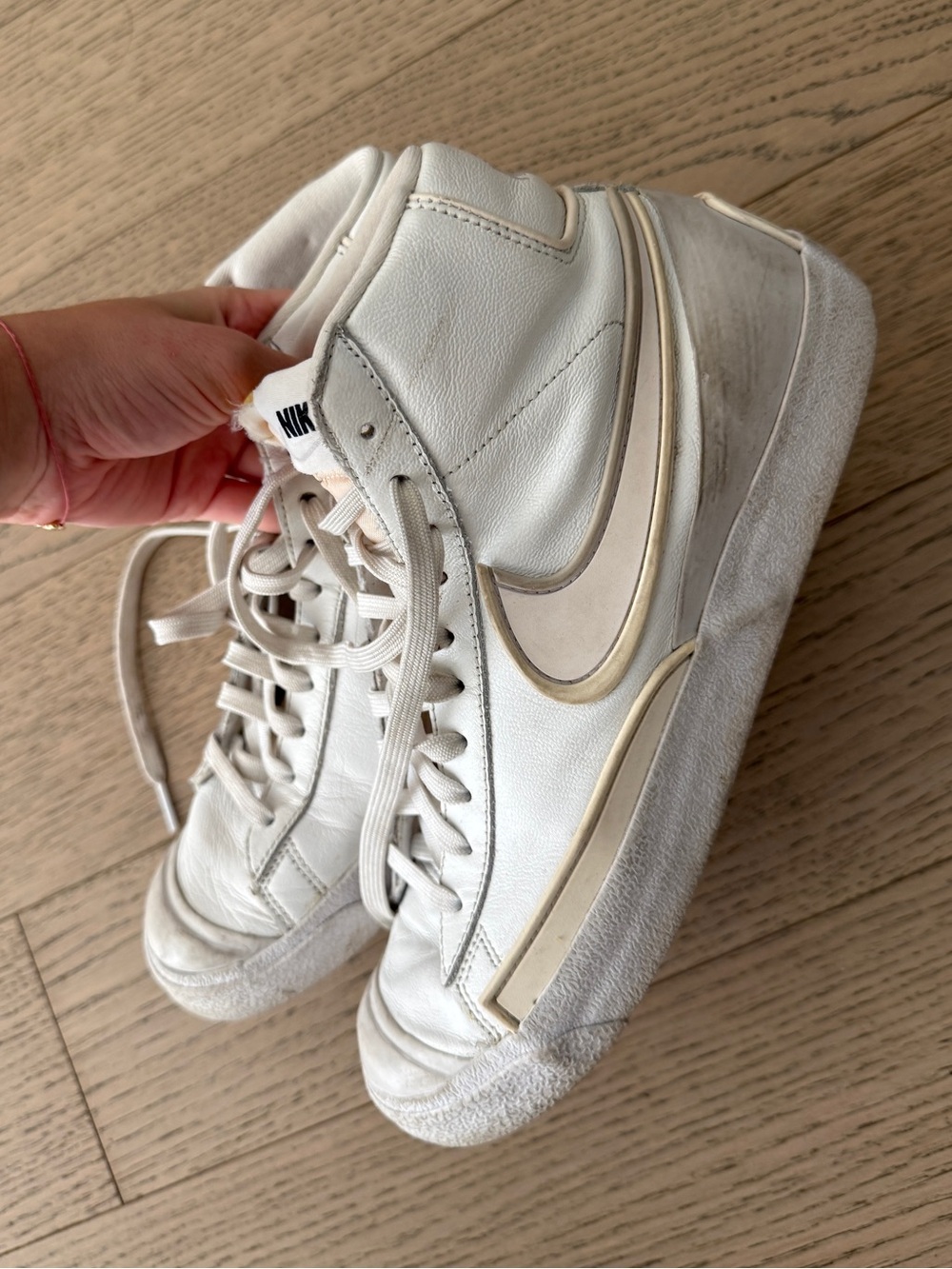 Nike Blazer Mid ‘77 Sneakers, Hi Tops, Women’s Size 10